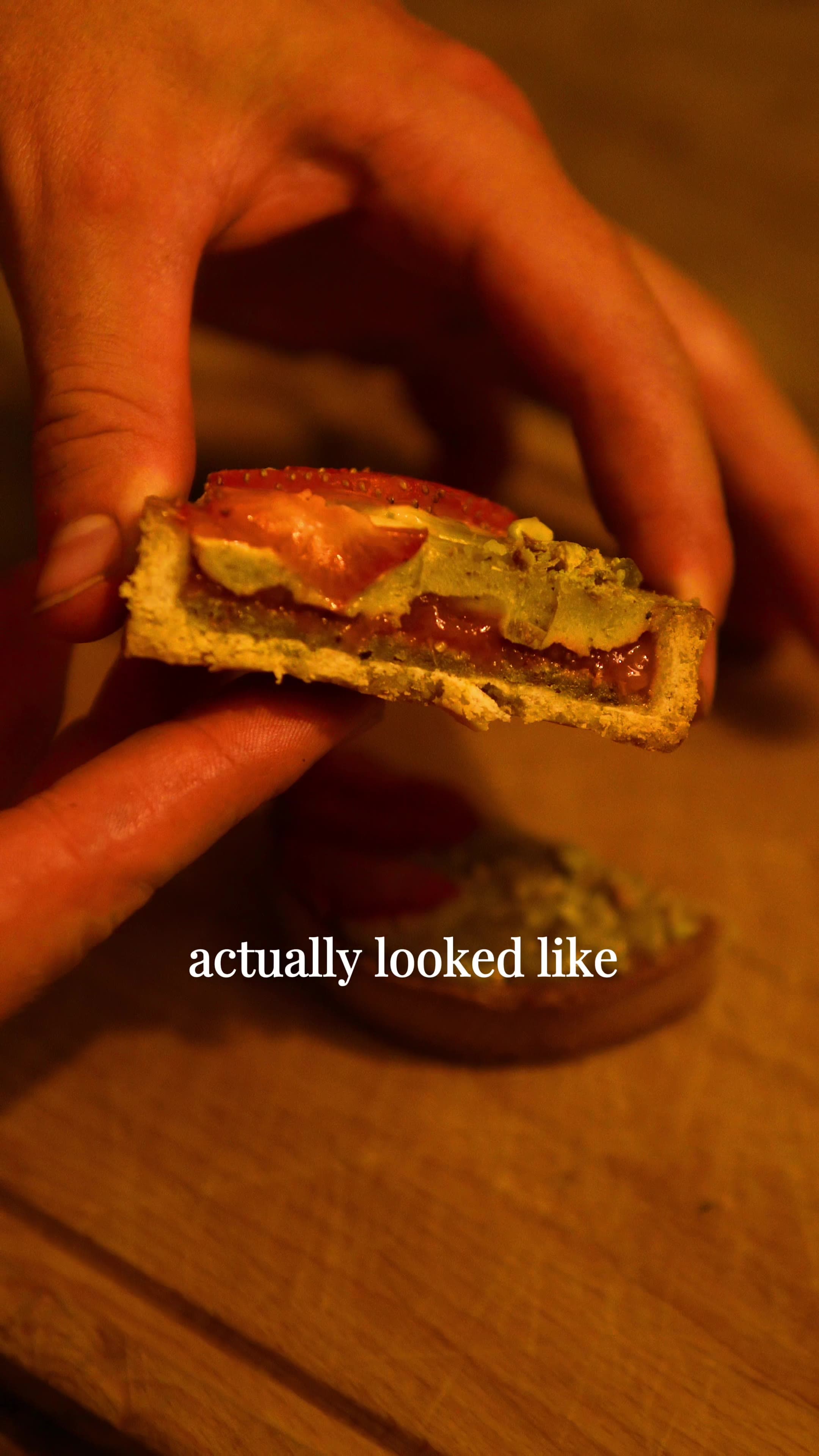 A cross-section of my strawberry and pistachio tartelette